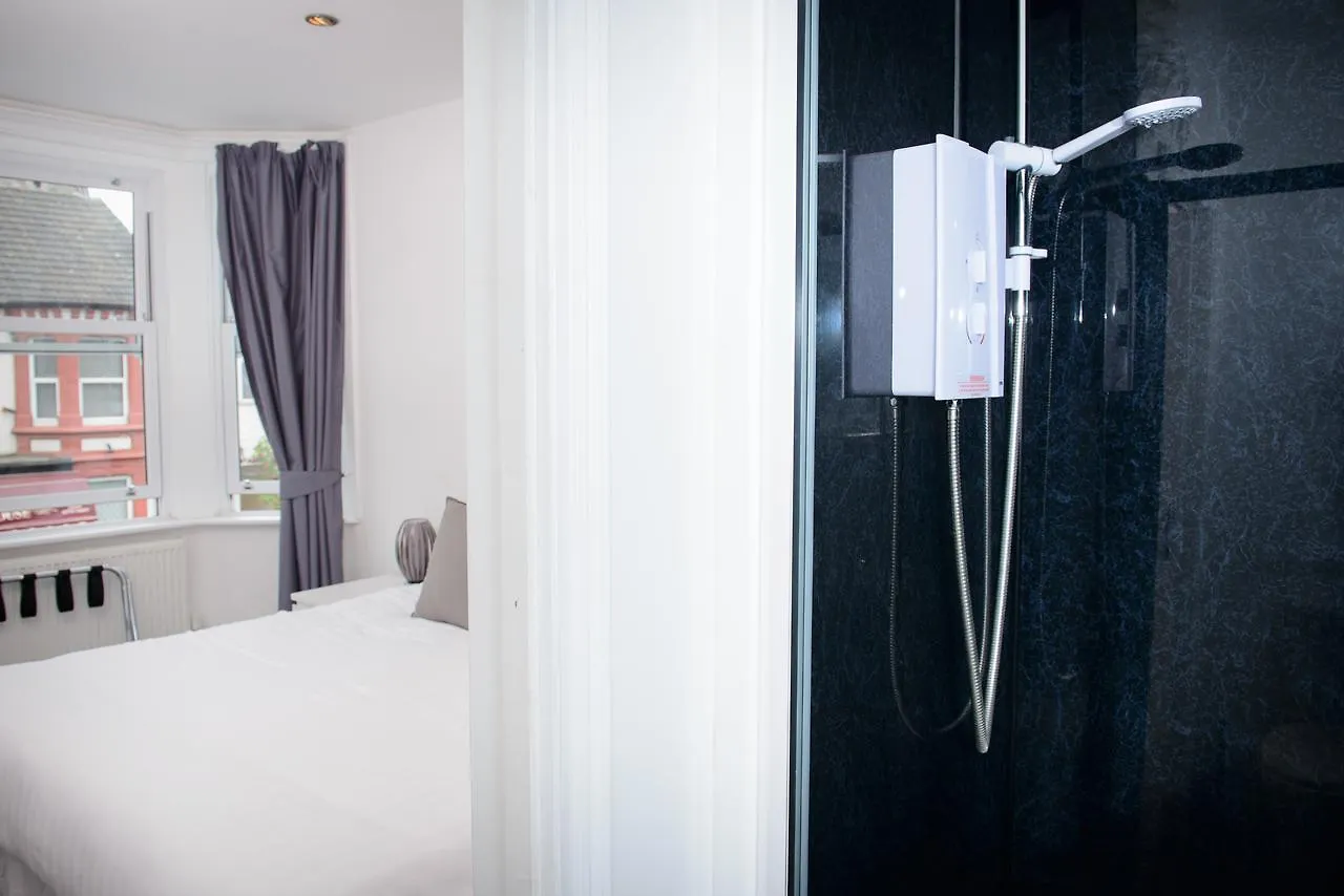 The Claremont Hotel Southampton 3*,